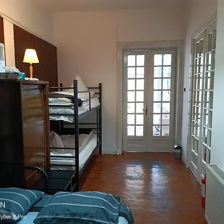 Apartment The Red